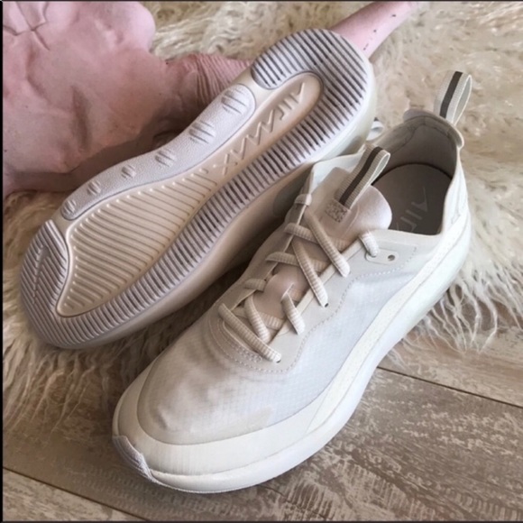 NWT Nike Air Max Dia Special Edition - Picture 8 of 8